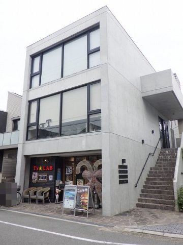 高槻市高槻町　ＪＲ・阪急２ＷＡＹアクセス店舗事務所！